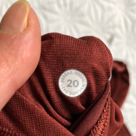 Lululemon wunder train high rise tight 25 - Picture 7 of 8